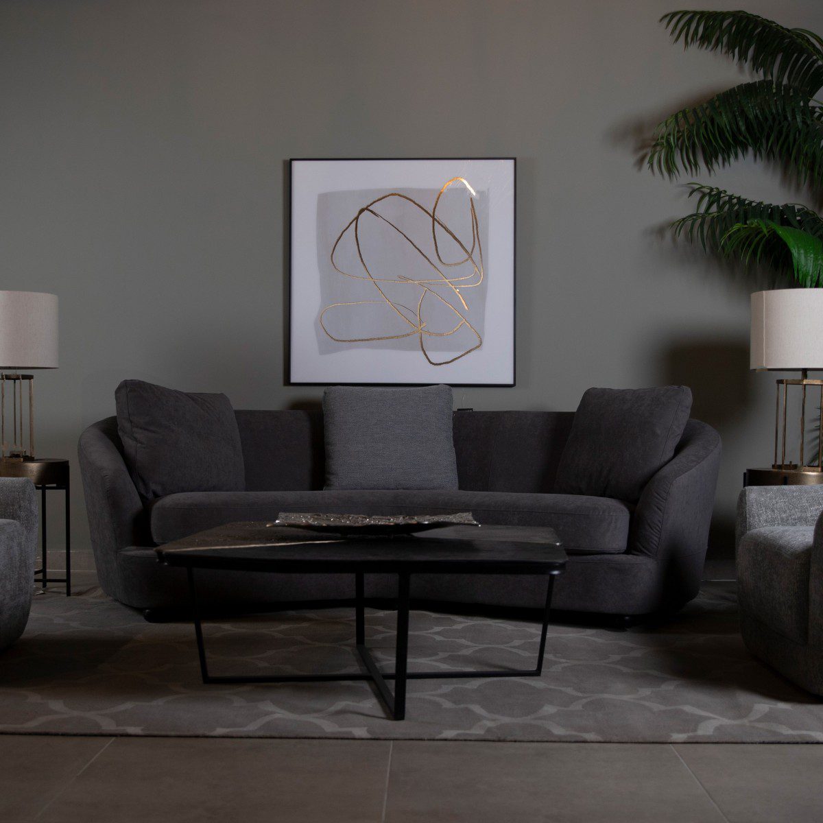 كنب بثلاثة مقاعد