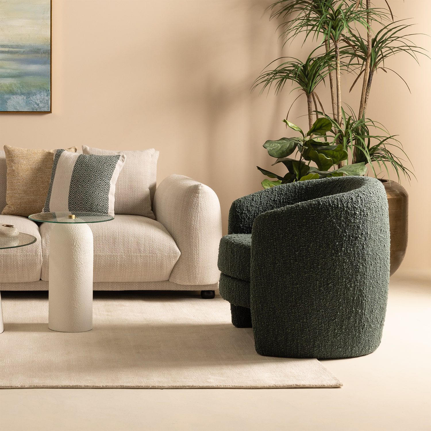 كرسي بذراعين