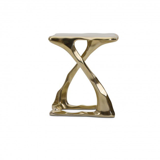 طاولة جانبية