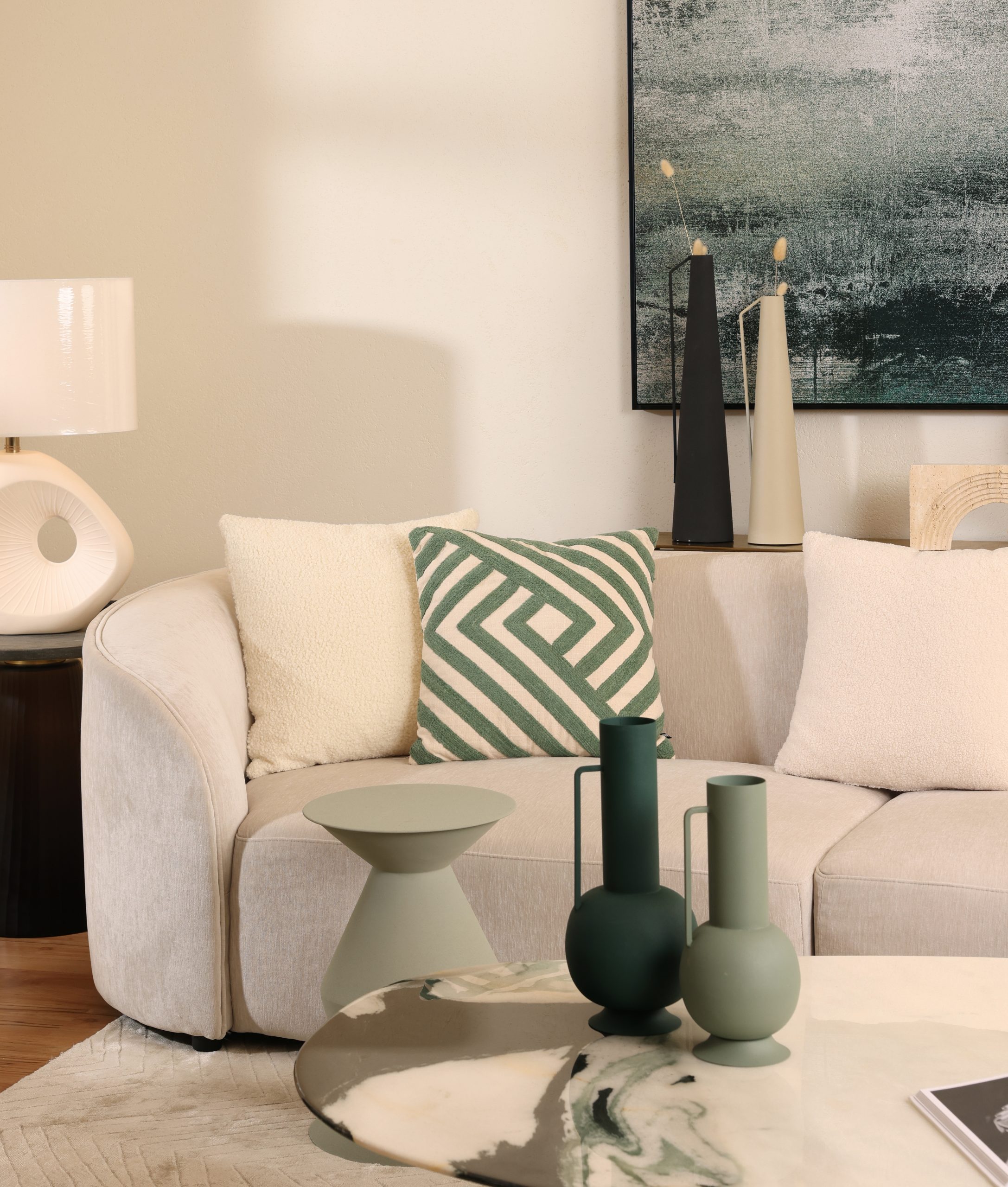 Minimalism: The Best of Both Worlds