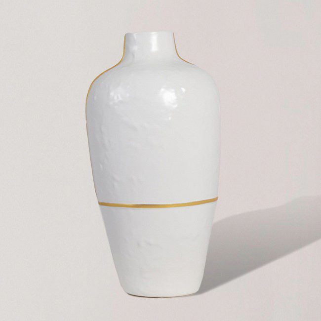 مزهرية صغيرة